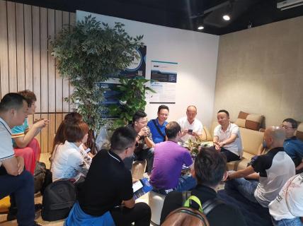 让中国企业家更有眼界——欧陆娱乐创始人李厚德率领企业家学员游学越南站